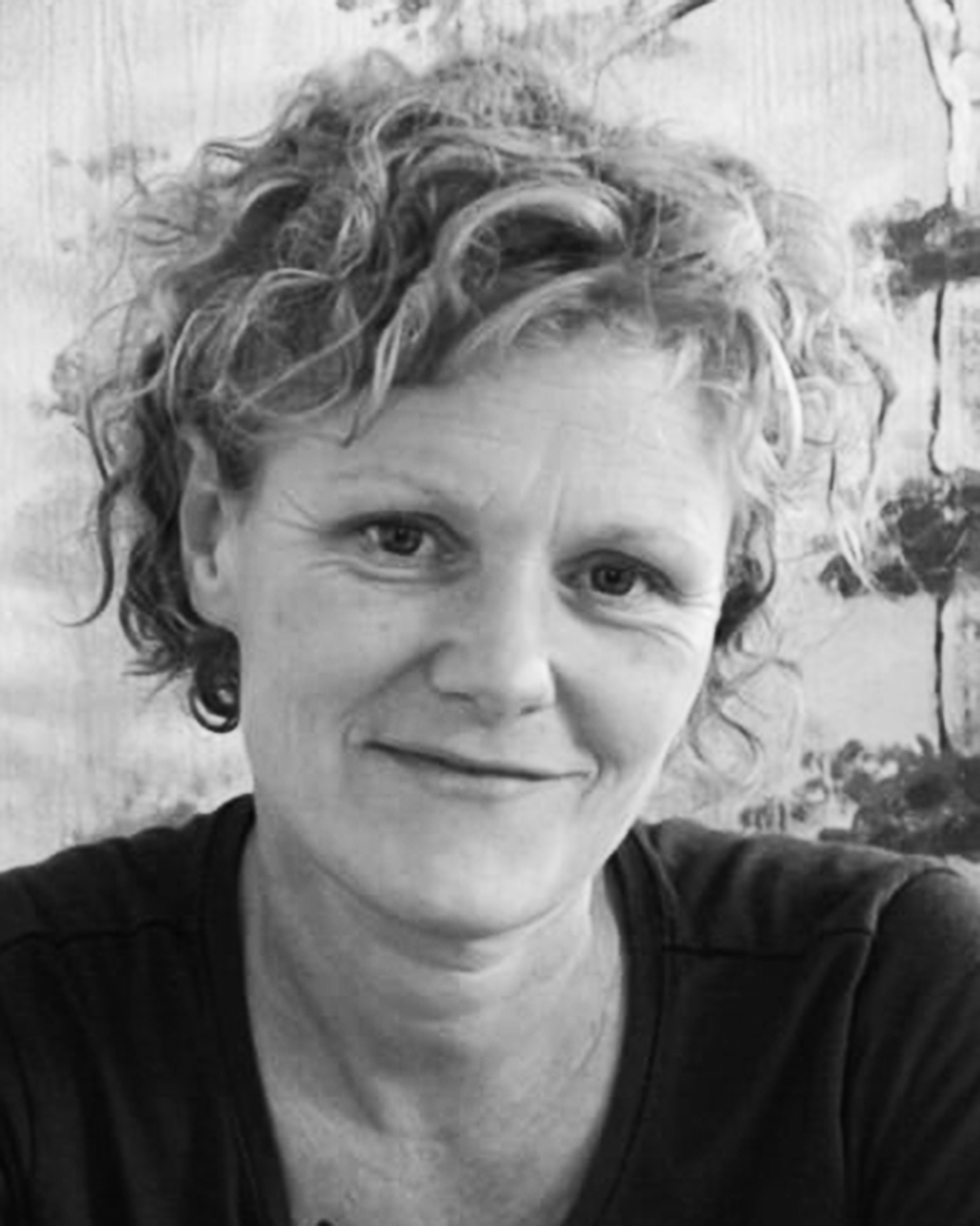 Helle Knudsen Porträtt 46cd6c61-d805-435a-9c51-326db8685b46 (1) (002)