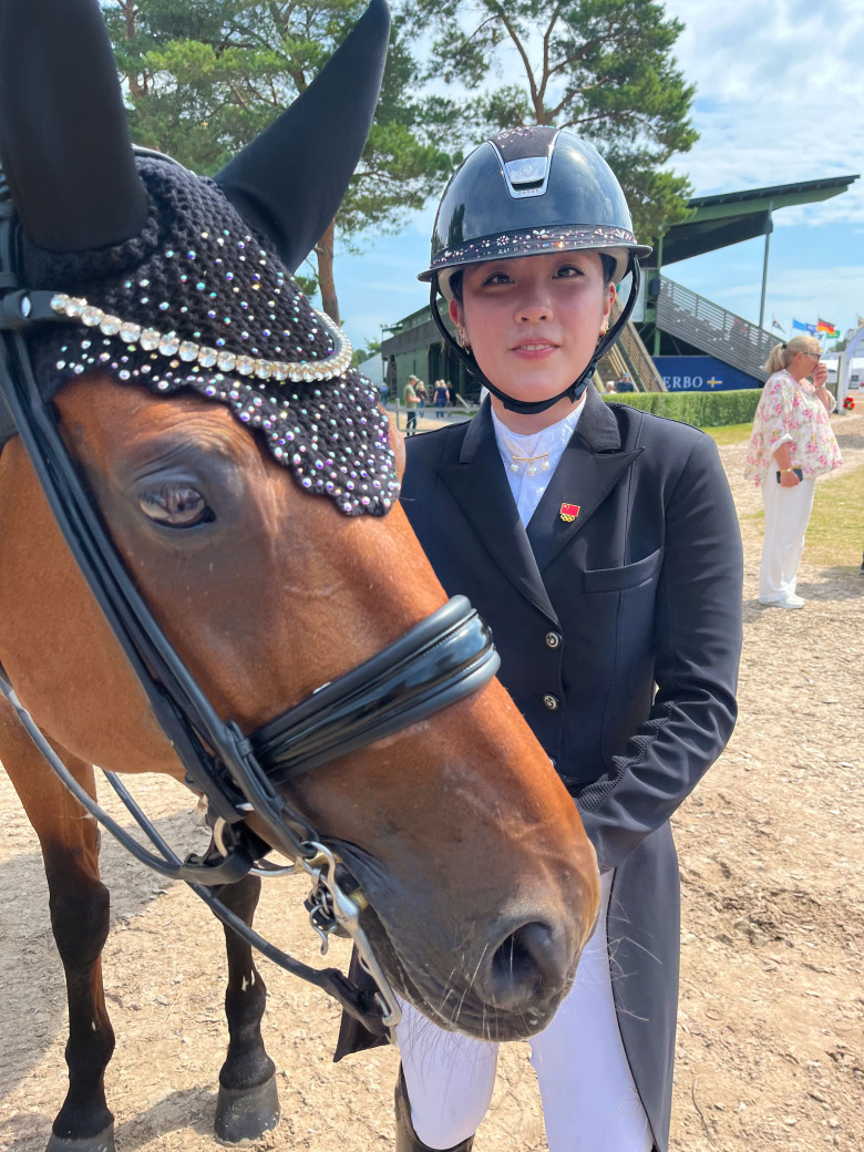 Storsatsande kinesiska rider i Flyinge