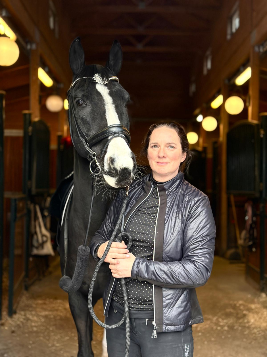 Hallå där, Sofie Sarenbrant – ny deckarserie startar i stallmiljö
