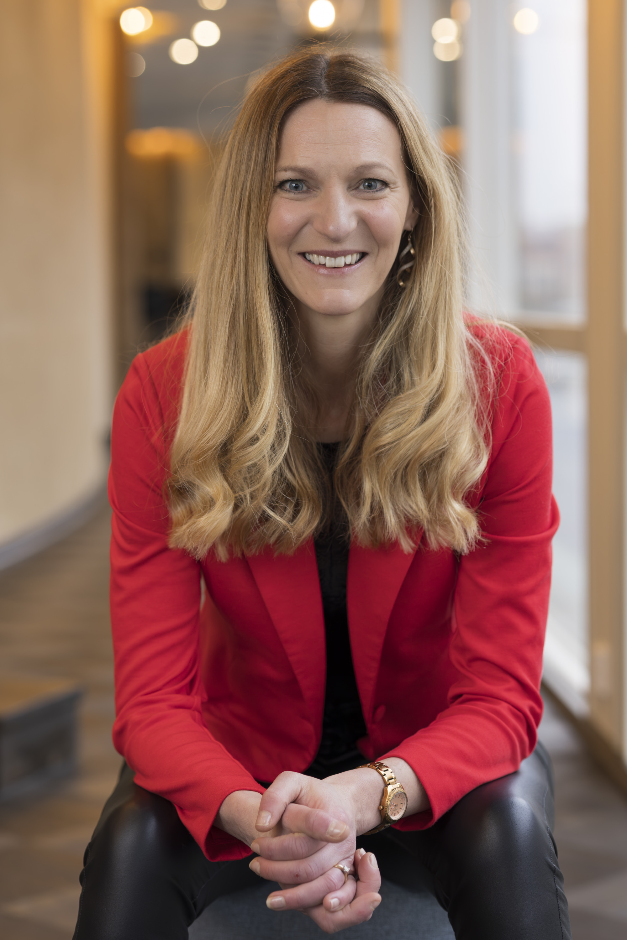 Caroline Twamley Röd Kavaj