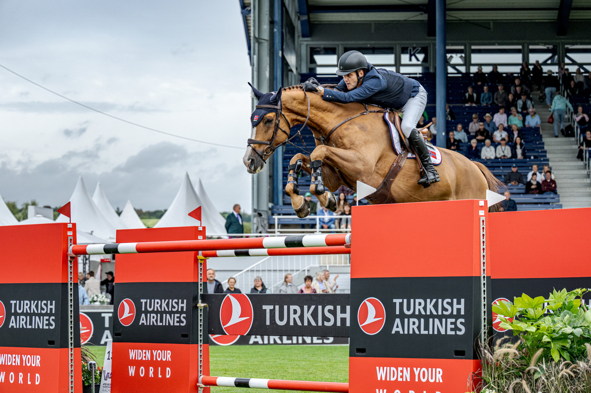 Johan-sebastian Gulliksen (nor) Equine America Harwich Vdl