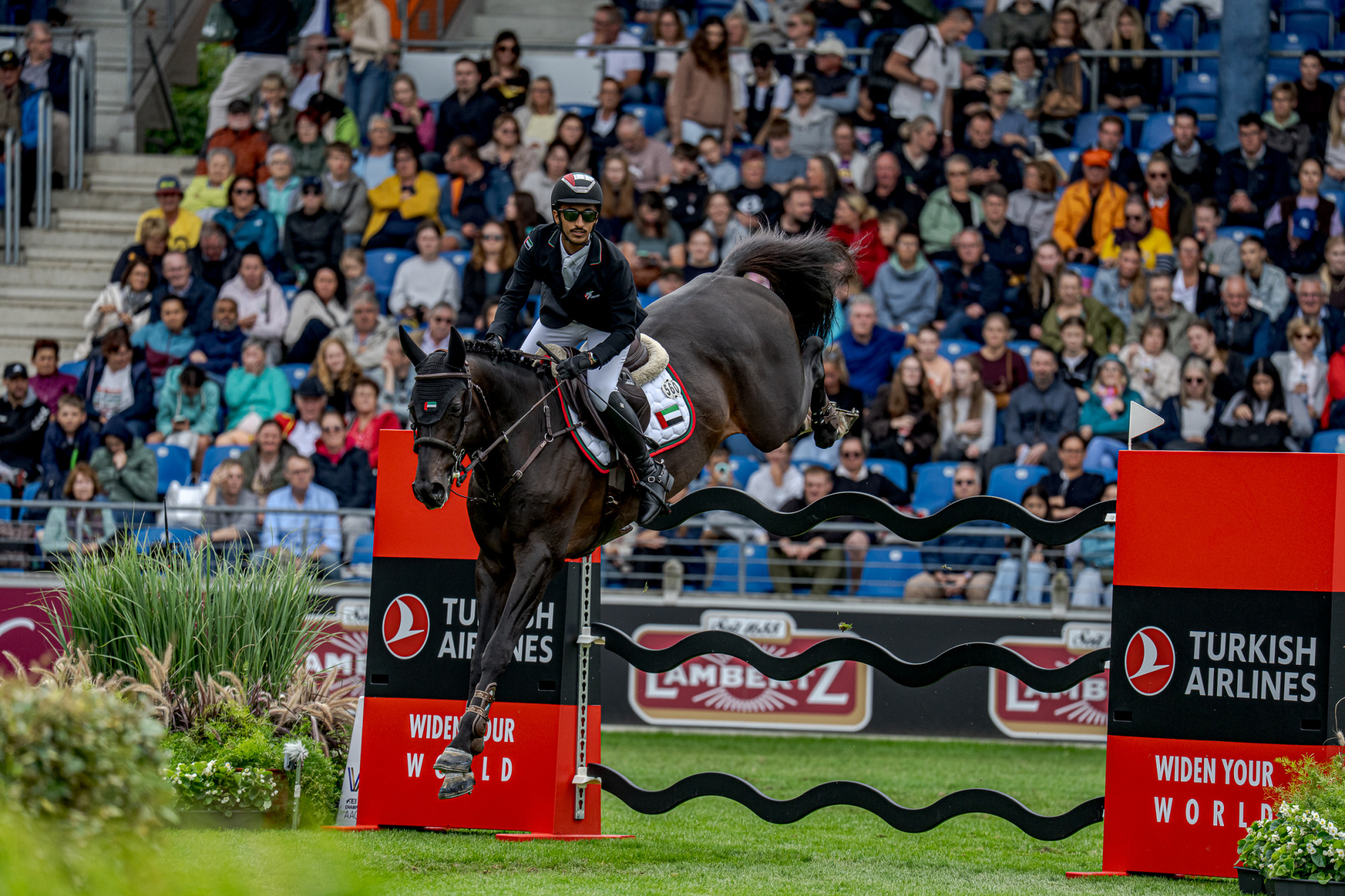 Omar Abdul Aziz Al Marzooqi (uae) Enjoy De La Mure