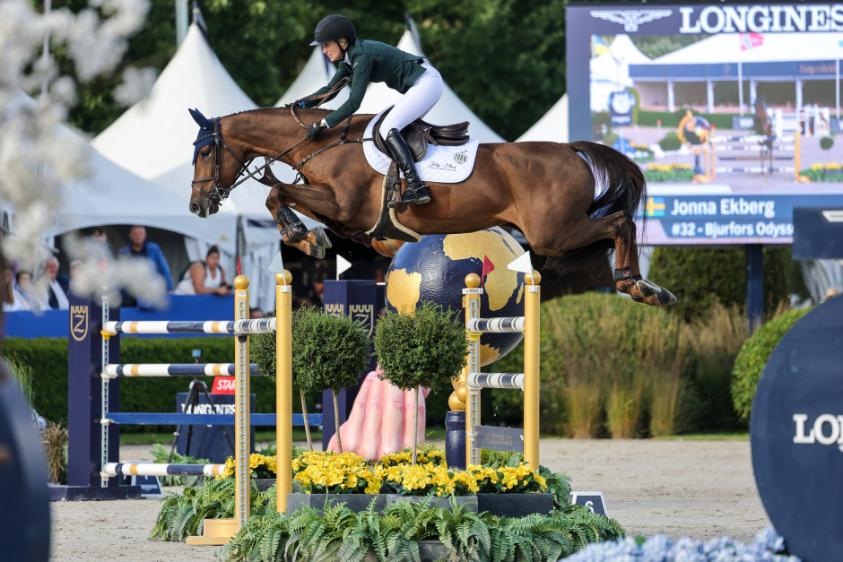 Jonna Ekberg sjua på UVM – häst allvarligt skadad i 7-årsfinalen