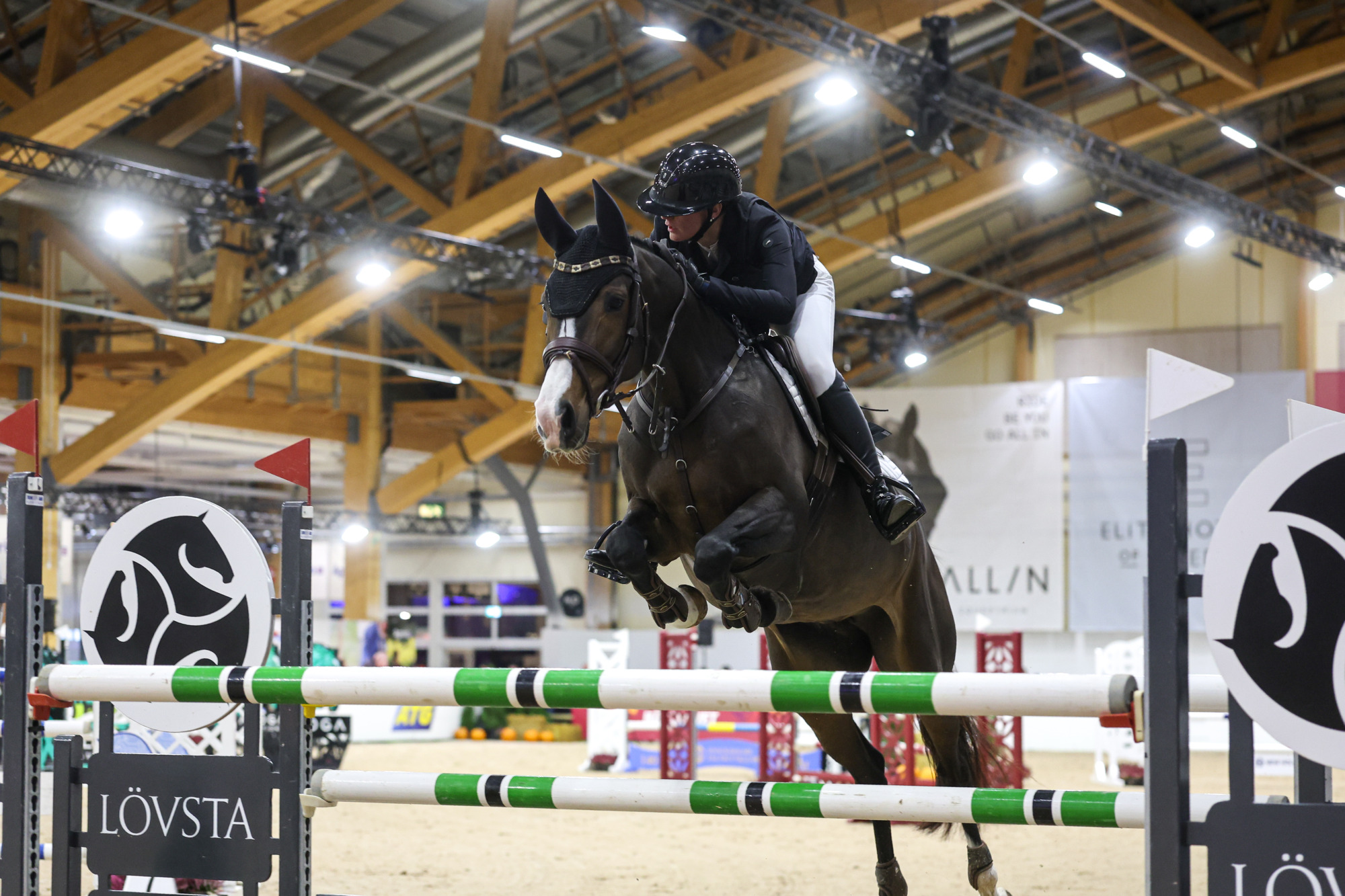 Tyra Svensson - Blaze Of Glory (swb) Fj-2530