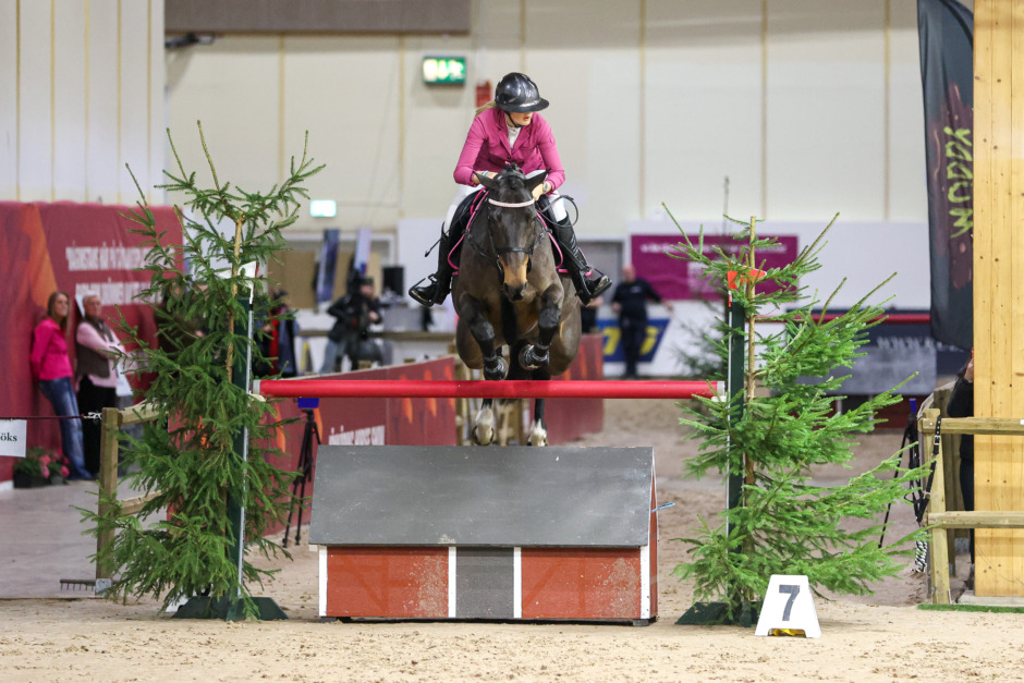 Wilma Fransson hoppade hem inomhusderbyt