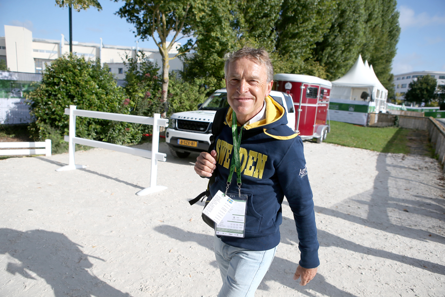 Henk Nooren hoppar av