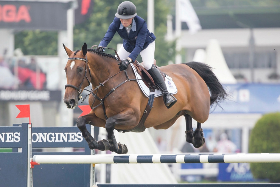 Fullträff för Stephanie och Sparven – premiärseger i Grand Prix