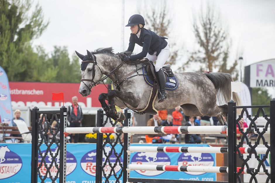 Hedda Wallin i ledning inför final i YR-SM