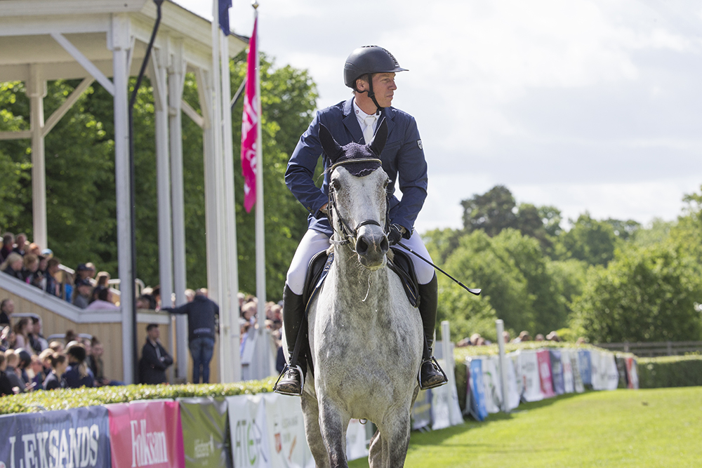 Banbyggare Peter Lundstr&ouml;m red f&ouml;r l&aring;ngsamt f&ouml;r att vinna sin match. Foto: Roland Thunholm